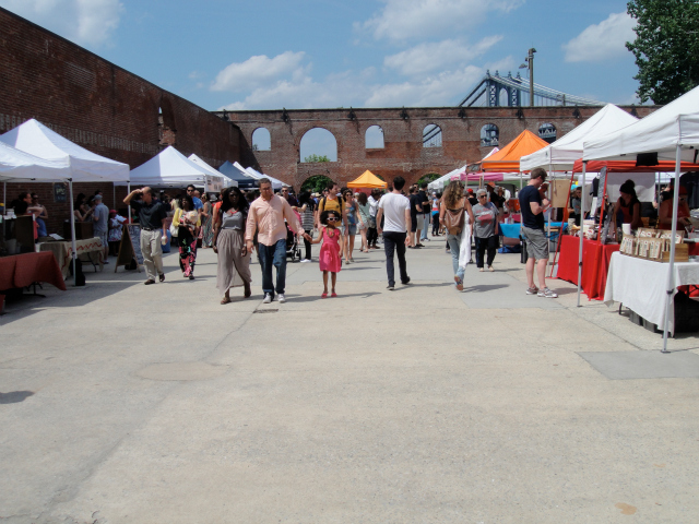 new york city smorgasburg in dumbo