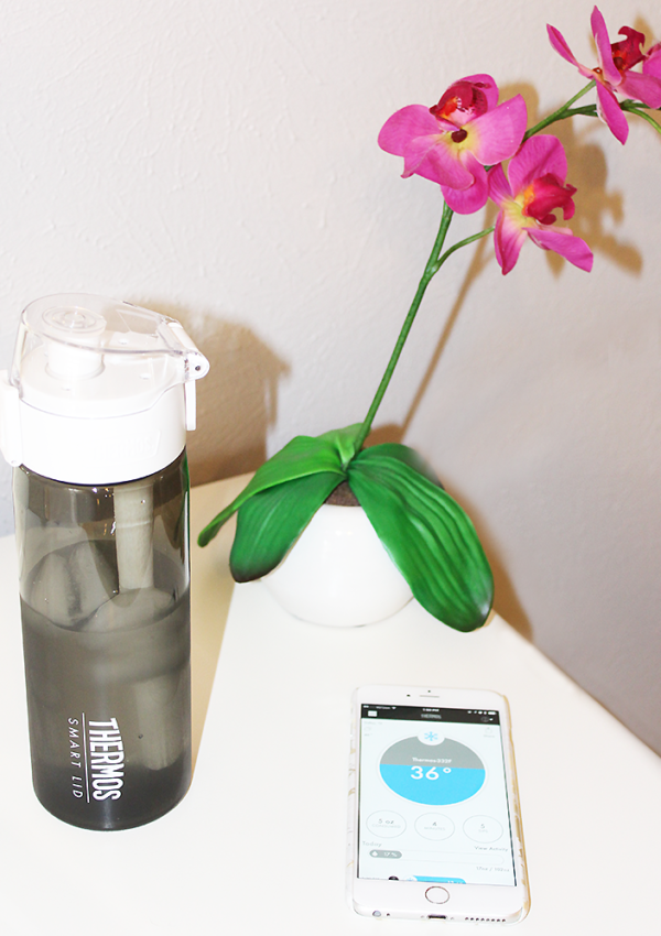 An Easy Way to Track Water Intake with Thermos Connected Hydration Bottle with Smart Lid
