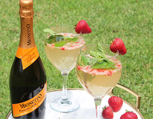 strawberry lemonade prosecco punch