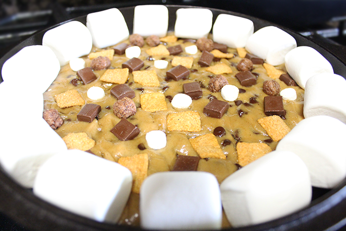 S'mores Skillet Cookie Cake Recipe