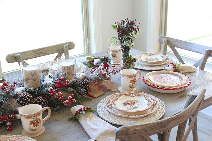 Rustic Christmas Holiday Tablescape
