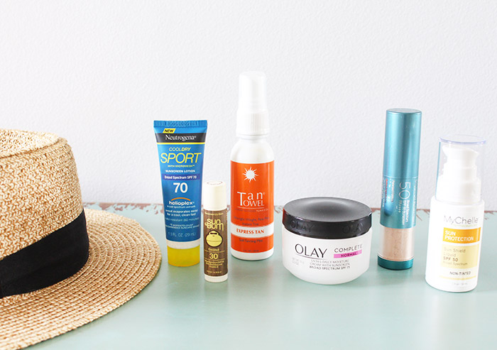 What's in My Pool Bag: Poolside Essentials