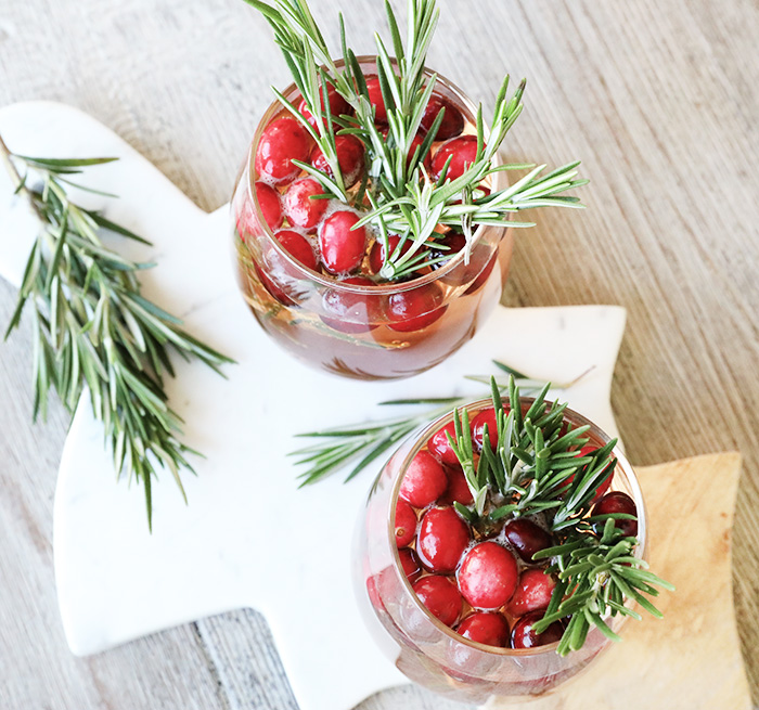 Sparkling Holiday Rosé Cocktail Recipe