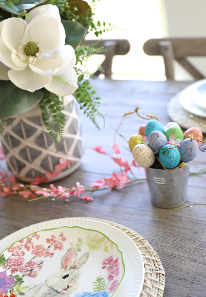 Easter Table Decorations