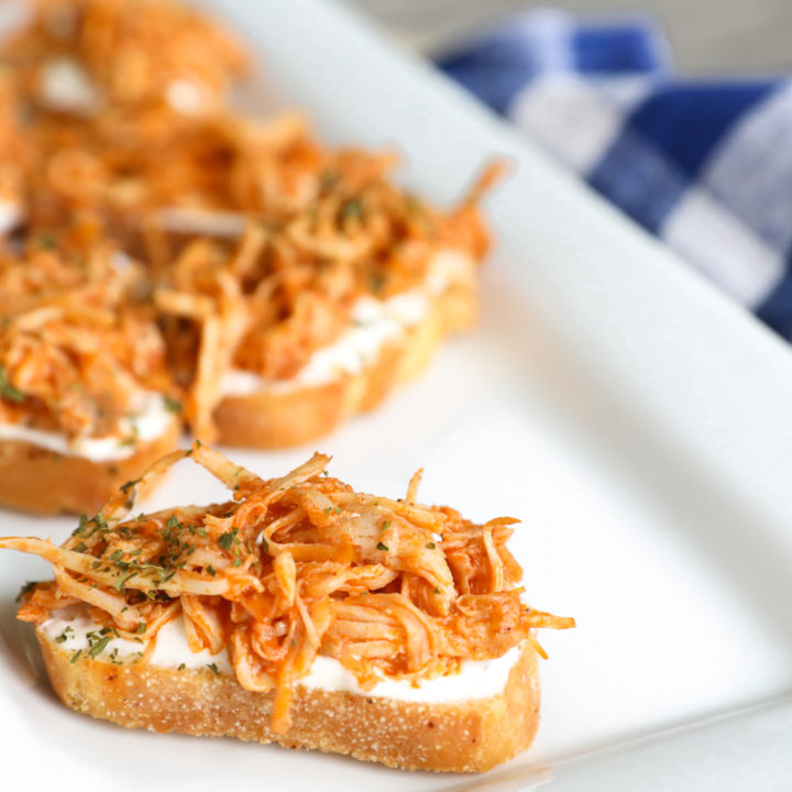 Buffalo Chicken Crostini Bites