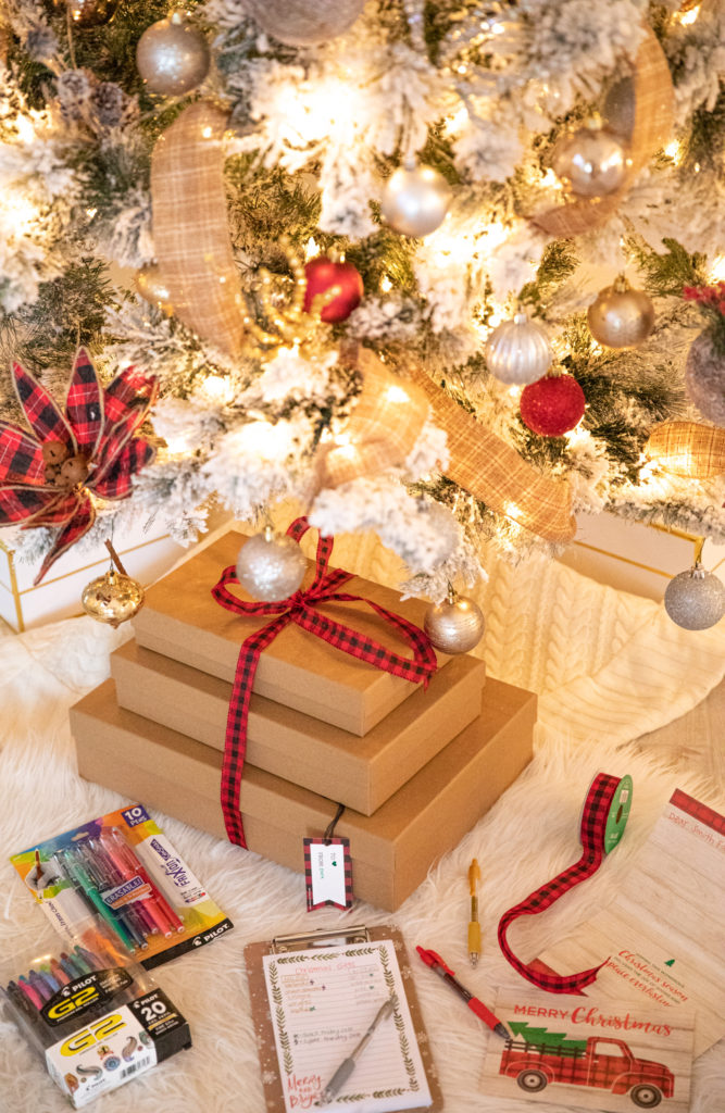 How to Stay Organized While Holiday Shopping + Tips for Organizing Holiday Shopping Lists